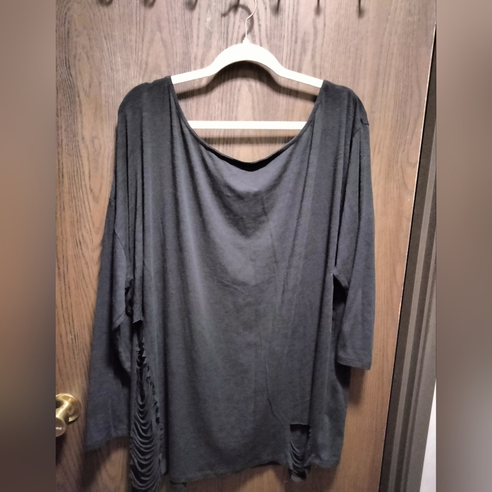 LoveSick Off The Shoulder Cut Out Top